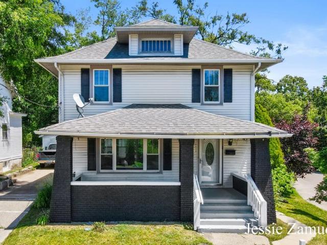 House for sale in Third Ward, Grand Rapids