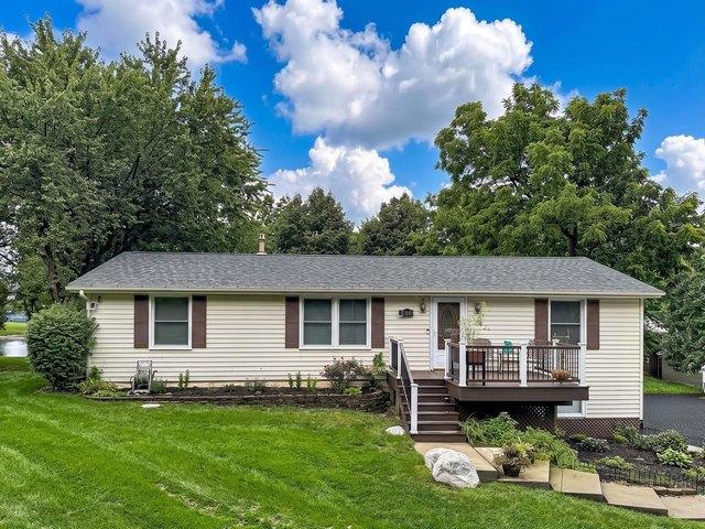 House for sale in Mchenry, Illinois