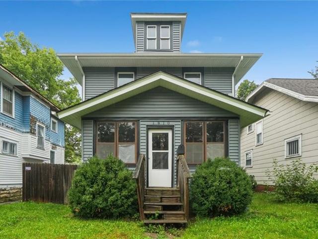 House for sale in Wellington Heights, Cedar Rapids