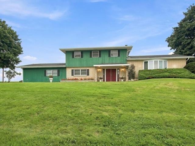House for sale in Twin Lakes, Wisconsin