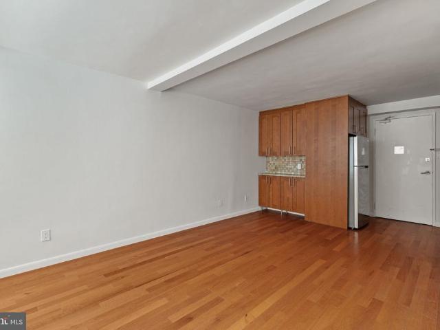 Condo for sale in Philadelphia, Pennsylvania