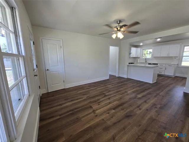 House for sale in Temple Bar Marina, Texas