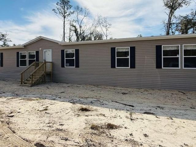 House for sale in Suwannee, Florida