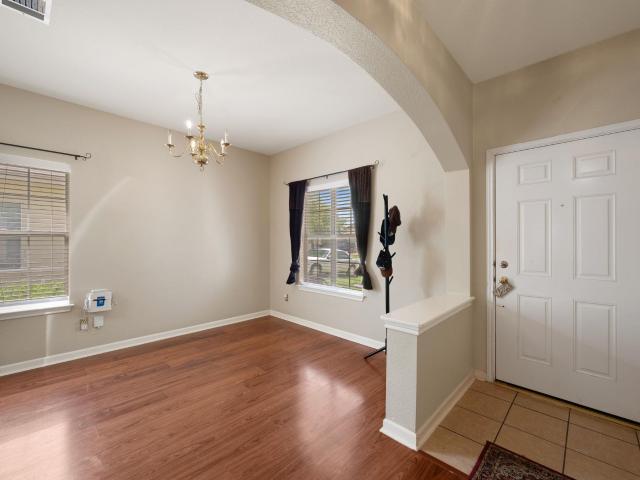 House for sale in Manor