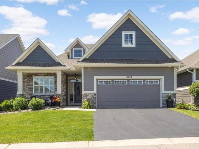 Townhouse for sale in Lakeville
