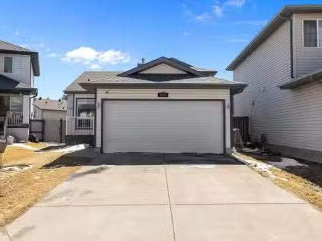 House for sale in Wedgewood, Alberta