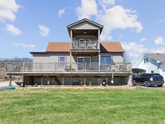 House for sale in Le Claire, Iowa
