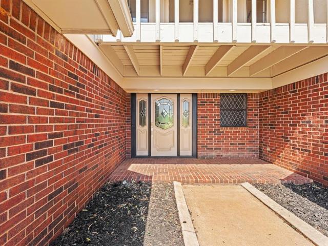 House for sale in Cashion, Oklahoma