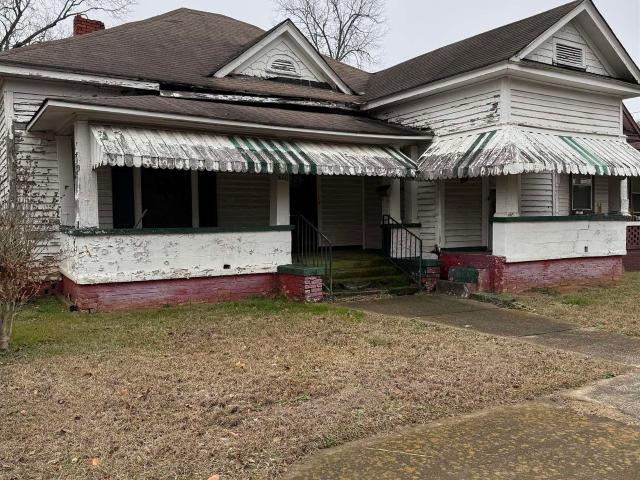 House for sale in Anniston, Alabama