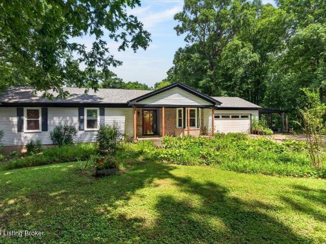 House for sale in La Grange, Kentucky