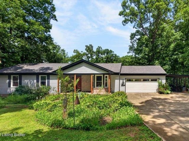 House for sale in La Grange, Kentucky