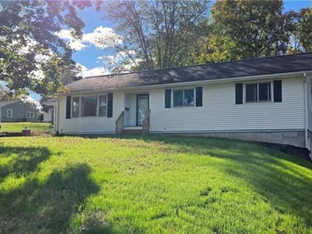 House for sale in Mount Airy, Surry County