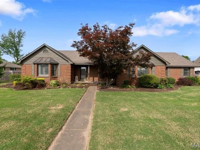 House for sale in Kennett, Missouri