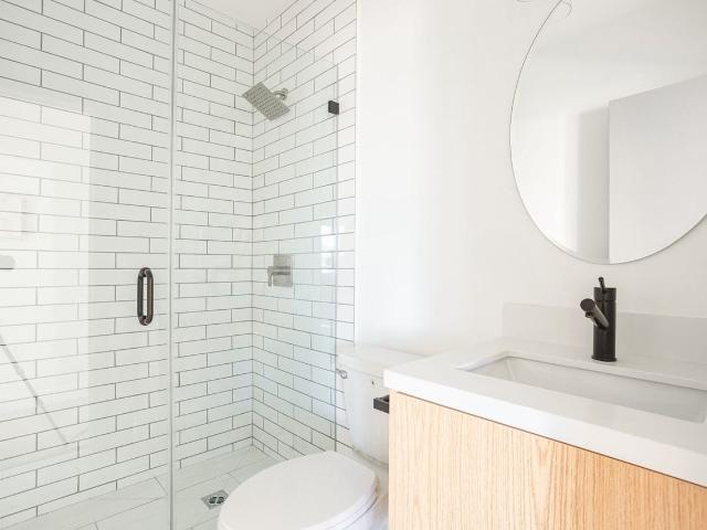 Apartment for rent in Canoga Park, California