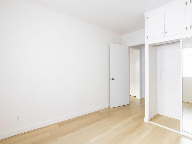 Apartment for rent in Canoga Park, California