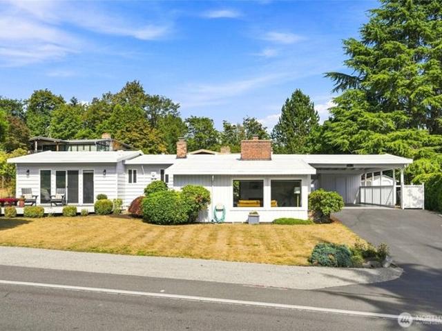 House for sale in Kenmore, Washington