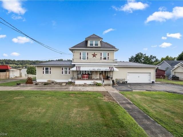 House for sale in Belpre, Ohio
