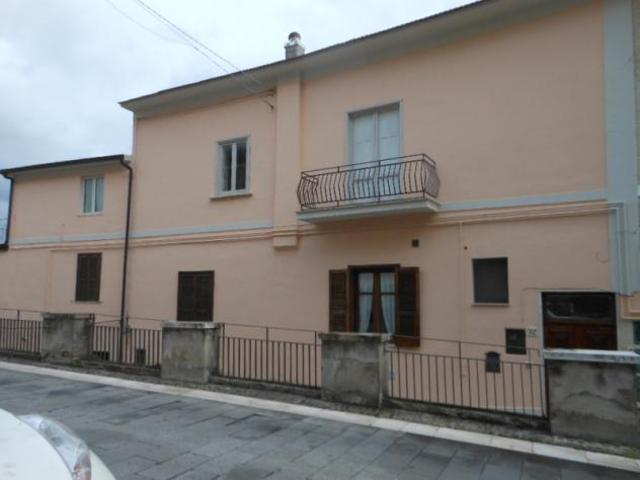 Appartamento in vendita a Pietravairano, Campania