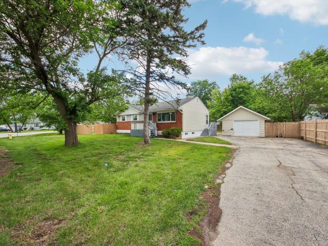 House for sale in Grayslake, Illinois