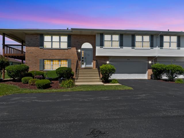 Townhouse for sale in Tinley Park, Illinois