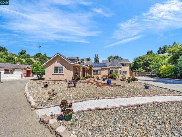 House for sale in Castro Valley