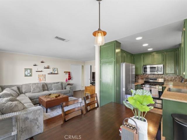 Condo for sale in Canyon Country, California
