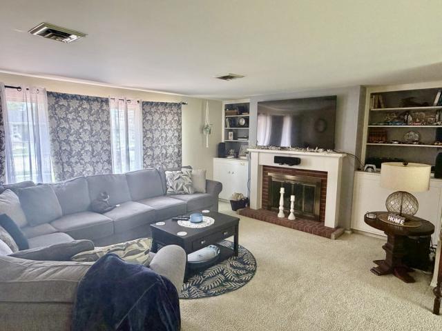 House for sale in Whiteside, Illinois