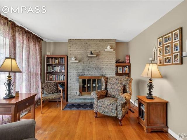 House for sale in High Ridge, Missouri