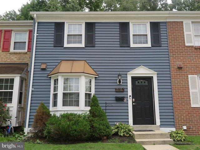 Townhouse for sale in Crofton, Maryland