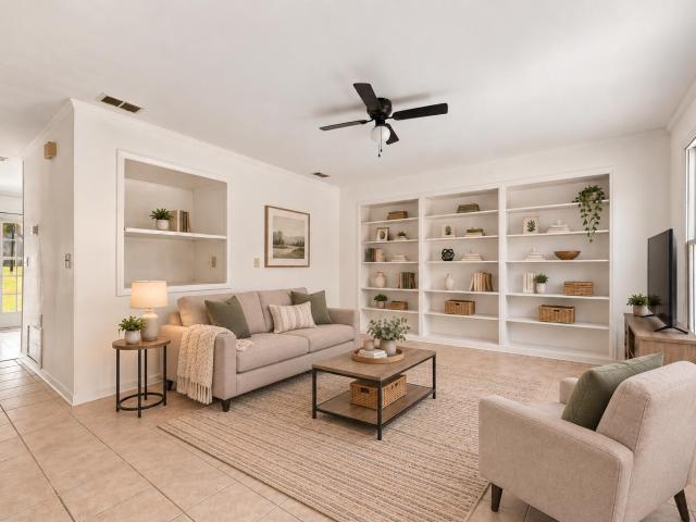 Condo for sale in Hillsborough, Orange County