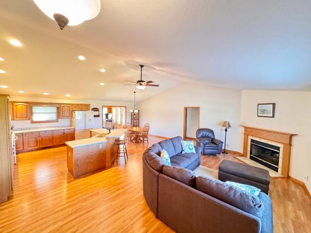 House for sale in Dixon, Lee County