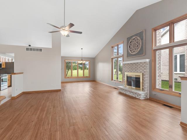 Townhouse for sale in Tinley Park, Illinois