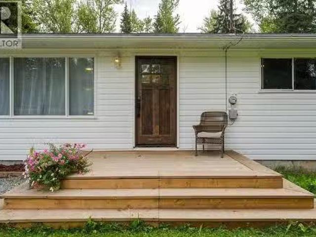 House for sale in Salmon Valley, British Columbia