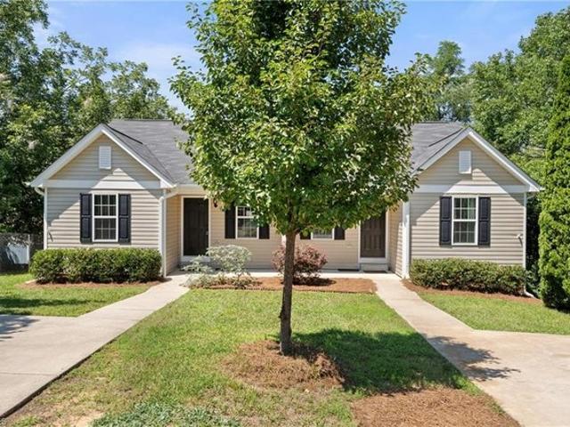 Townhouse for sale in Pfafftown, North Carolina