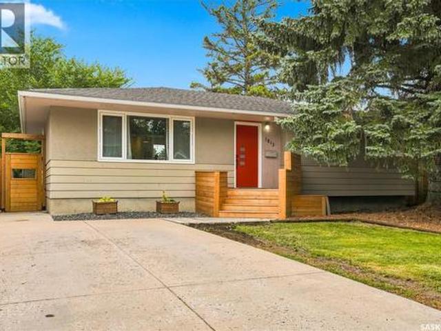 House for sale in Saskatoon, Saskatchewan