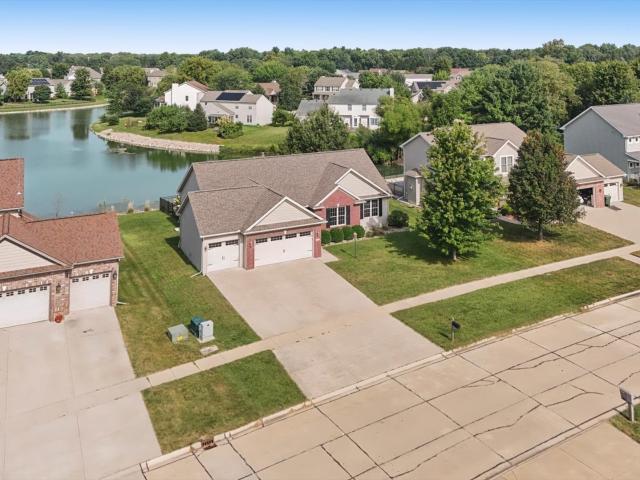House for sale in Country Ridge, Mahomet