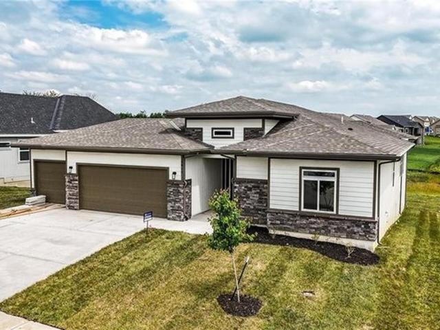 House for sale in Raymore, Cass County