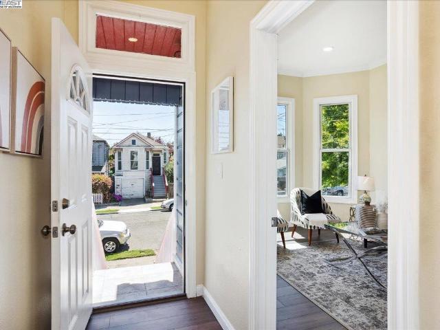 House for sale in Alameda House for sale in Alameda
