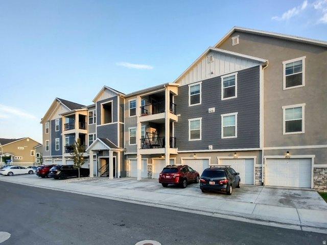 Condo for sale in Saratoga Springs, Utah