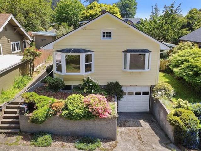 House for sale in Oregonia