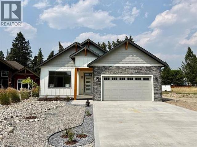 House for sale in Lake Windermere, British Columbia