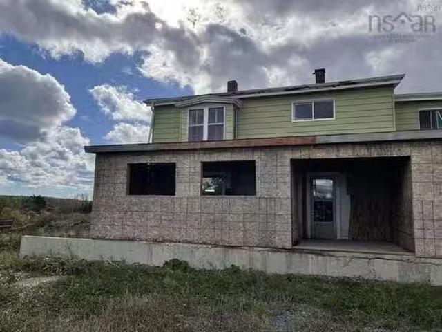 House for sale in Hammond's Plains, Nova Scotia