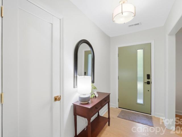 House for sale in Woodberry Forest, Charlotte