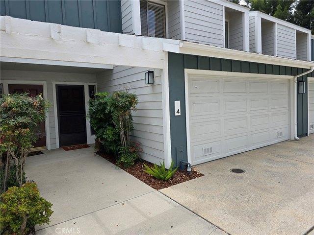 Townhouse for sale in Canoga Park, California