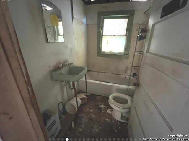 House for sale in Hondo House for sale in Hondo