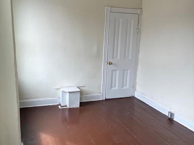 Townhouse for sale in Mondawmin, Baltimore