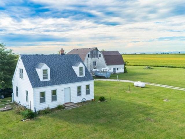 House for sale in Benson, Woodford County
