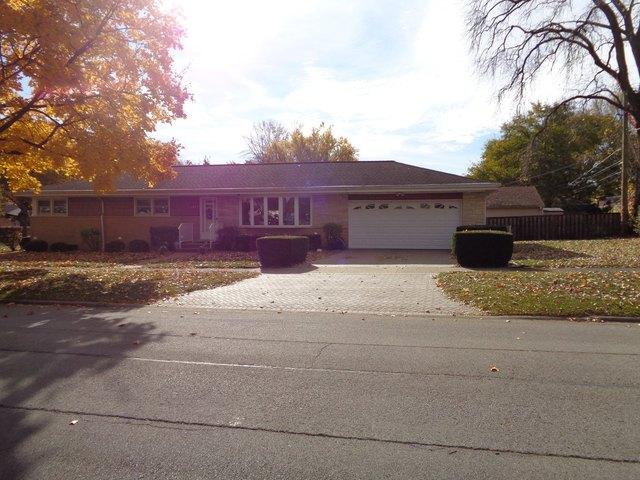 House for sale in Arlington Heights, Illinois