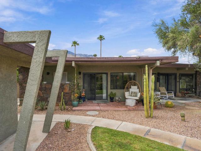 Condo for sale in Palm Springs, Riverside County