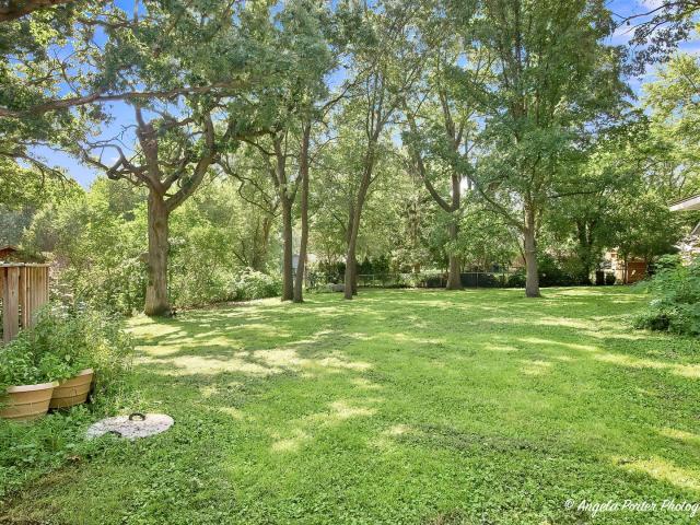 House for sale in Mchenry, Illinois